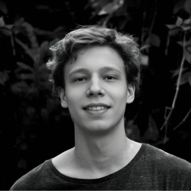 Дмитрий Толстенёв
