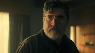 Сменили детей на пенсионеров: «Городок» от братьев Даффер стал хитом