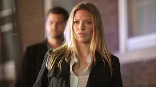 Свой город, своя улица, чужая жизнь: 6 сериалов о мирах, которые слишком похожи на наш
