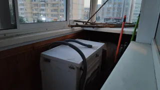 Балкон после зимы: как организовать уборку, чтобы не разгребать потом