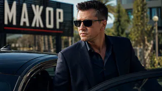 Вышел раньше «Первого отдела» и «Невского», но до сих пор смотрят взахлёб: почти 10 млн зрителей ждут нового сезона этого детектива Кинопоиска