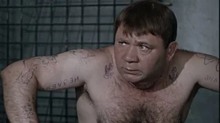 Телефон, платок и татуировки: киноляпы из советских фильмов, которые заметили только самые внимательные зрители