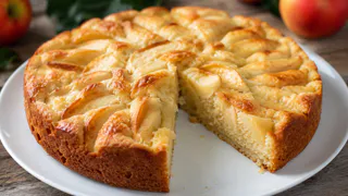 Вкусный друг шарлотки "Дон абрикос": беру стакан молока и масло — пирог выходит нежный и пушистый. В начинку можно и джем 