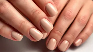 Чтобы руки выглядели роскошно: 3 элегантные формы ногтей, которые визуально удлиняют пальцы