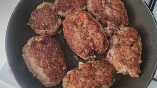 2 ложки в фарш — котлеты вкуснее, чем в детстве: сочные, воздушные и нежные