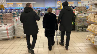 Умные хозяйки уже в сентябре делают запасы к Новому году: что взять в «Светофоре» и хранить до зимних праздников 
