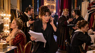 Актёры готовились играть «Макбета», но за три часа до премьеры начался настоящий дурдом: французская комедия собрала миллион зрителей