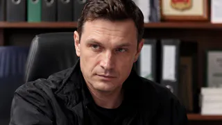 Фома из «Невского» хорош, но у Паламарчука есть роли поинтереснее: 3 детектива, где актёр не повторяет своего самого известного героя