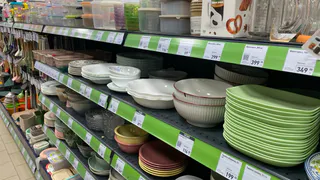 В Fix Price скупаю миски "нержавейки" по 199 рублей, но не для готовки: нашла им 3 шикарных применения в августе